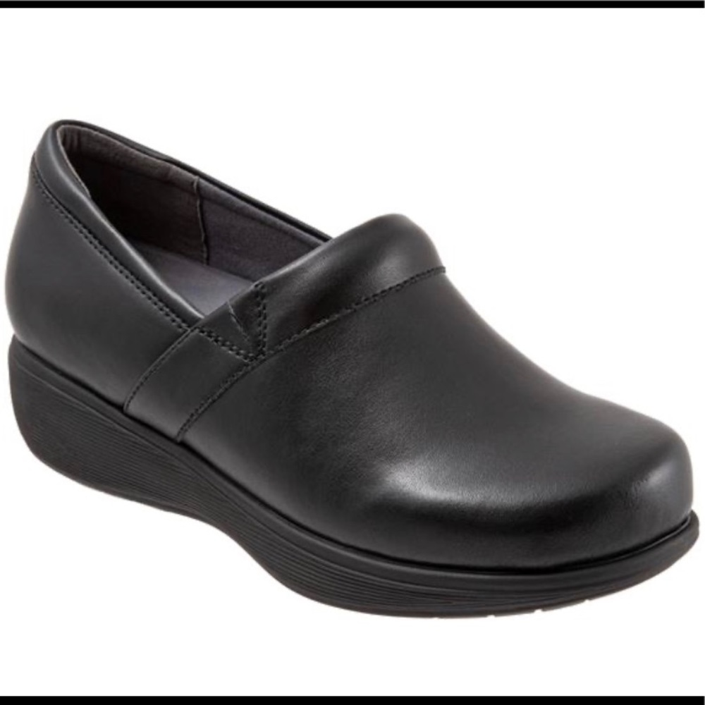 Boutique SoftWalk Meredith support shoes